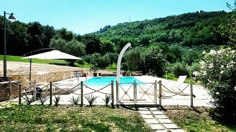Agriturismo La Barca Nel Bosco Rosciano  Buitenkant foto