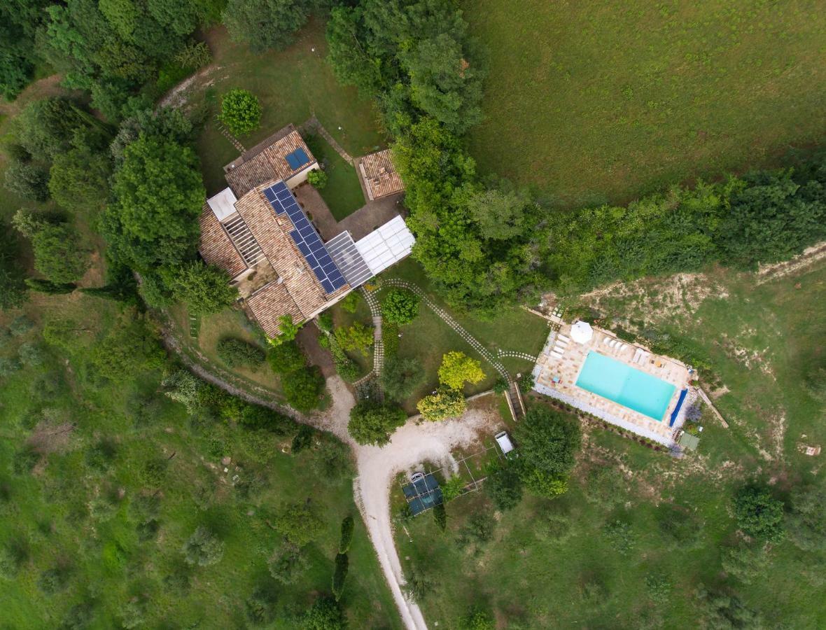 Agriturismo La Barca Nel Bosco Rosciano  Buitenkant foto